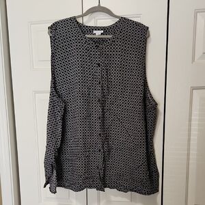 Liz Claiborne Black and White Sleeveless Blouse